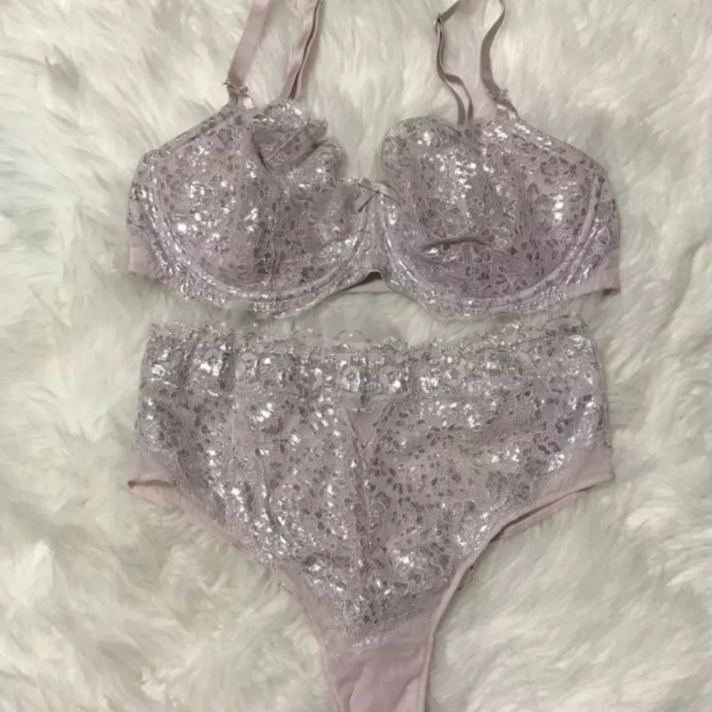 VS bra set NWOT